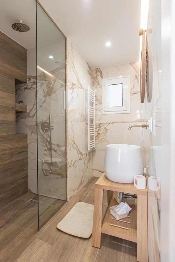 2Bdroom Plaka Apartment أثينا المظهر الخارجي الصورة